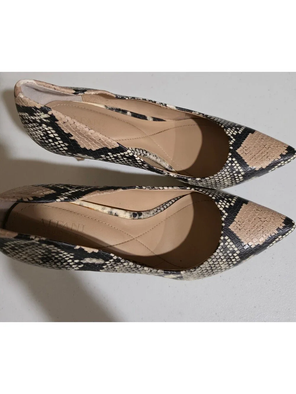 Alfani Women's Snake Print Pointed Toe Pumps Heels Size 7.5M